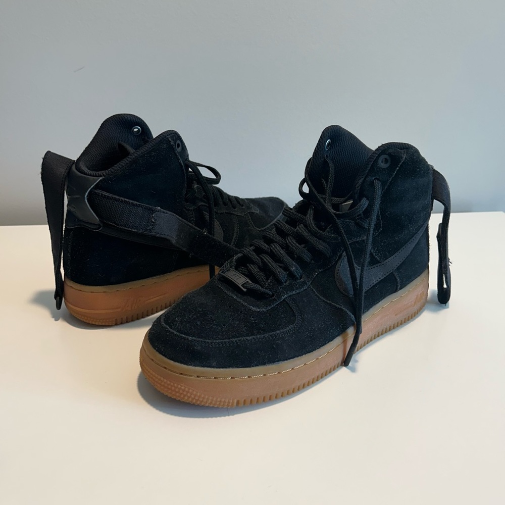 AIR FORCE 1 HIGH 07 LV8 SUEDE 'BLACK GUM'